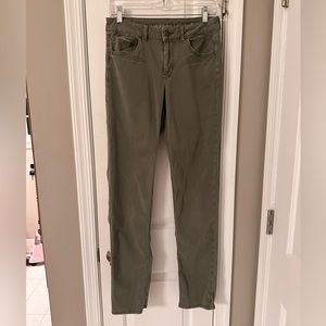American Eagle Size 4 X-Long / Tall Super Stretch Tomgirl Olive Pants